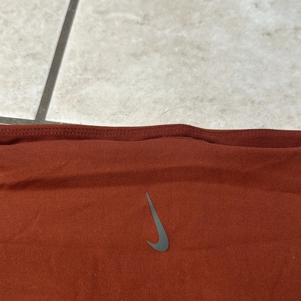 Nike‎ Yoga Luxe Women's Shelf-bra Tank